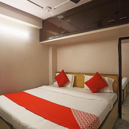 Oyo 48287 Bst Hotel New Delhi Ngoại thất bức ảnh
