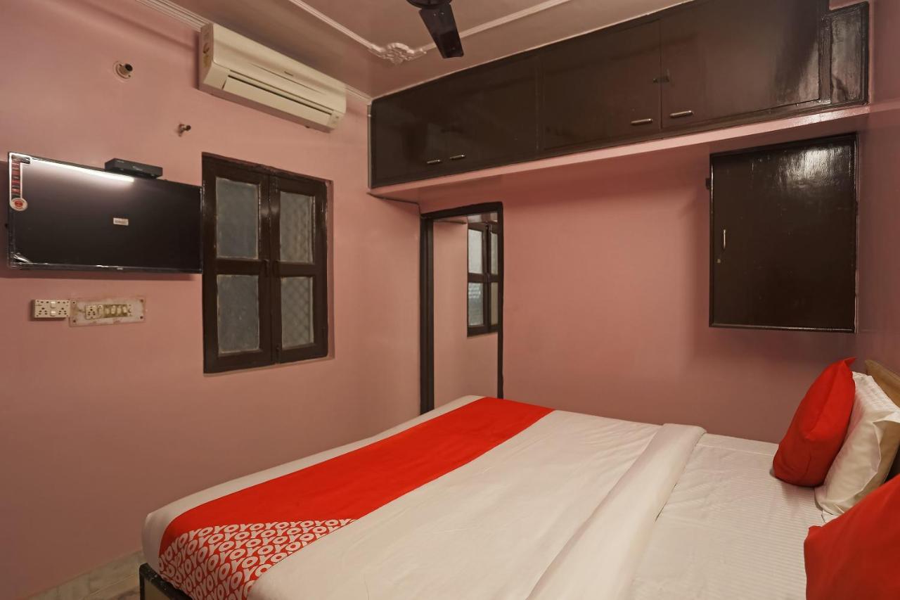 Oyo 48287 Bst Hotel New Delhi Ngoại thất bức ảnh