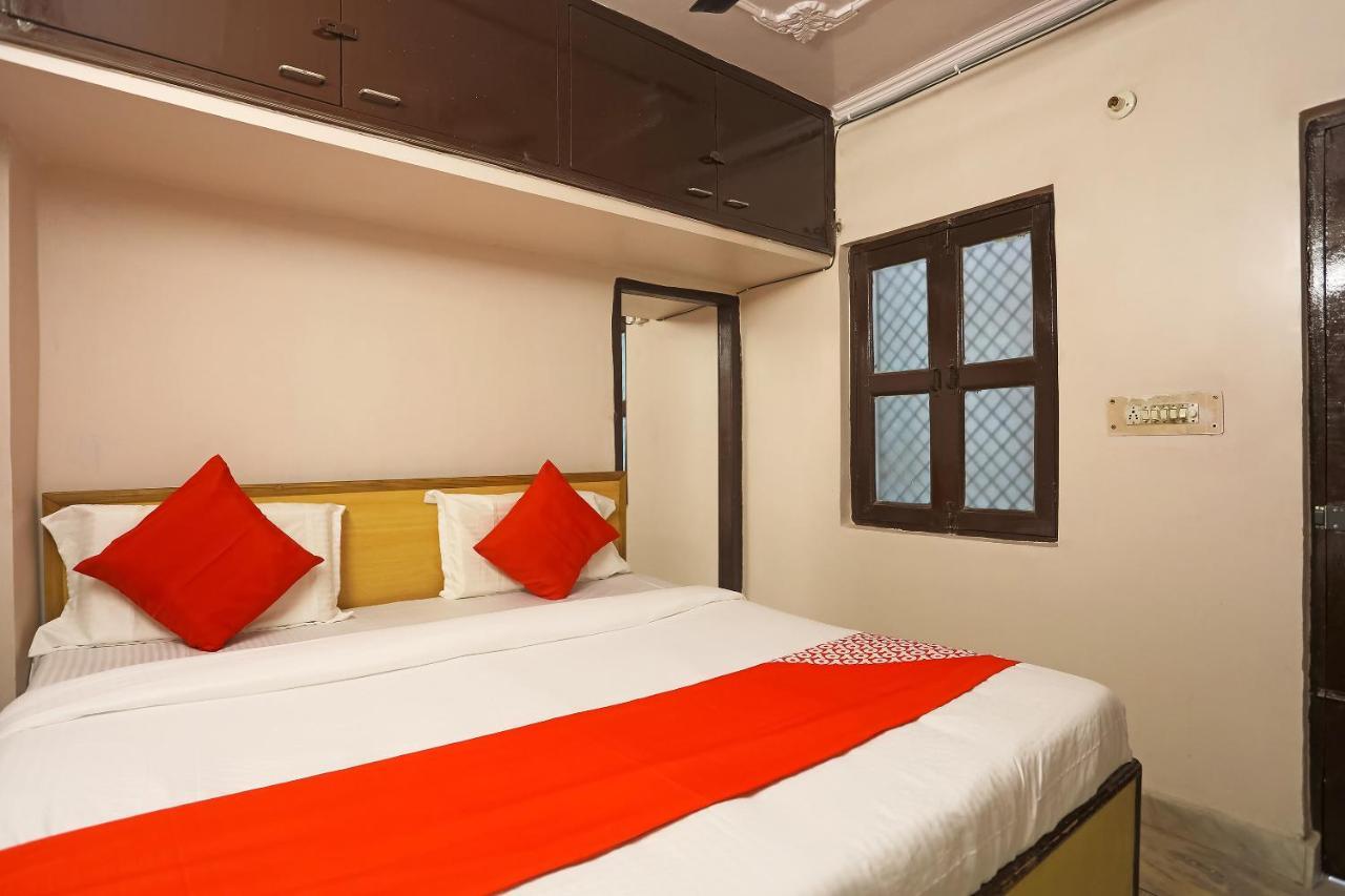 Oyo 48287 Bst Hotel New Delhi Ngoại thất bức ảnh